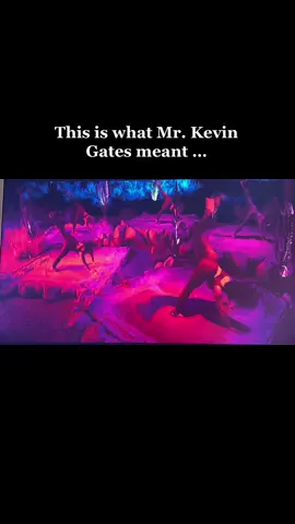 This is exactly what I thought of 😂 because it just makes sense. #kevingates #rihanna #leiileiijaee #fypシ゚viral #yoga #savagefentyshow #bendoverstanduponyatoes 