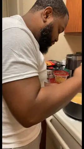 Part 2 of the famous “Mac Sauce” lol!!!🤣 #fyp #thanksgiving #foryou #funny #macncheese #trending #holiday #couples 