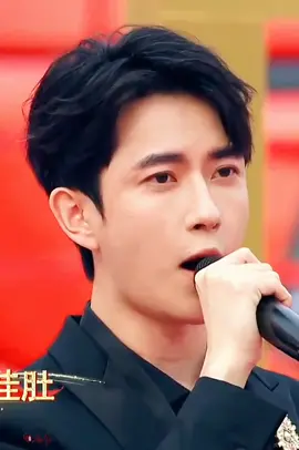 A A Á... nghe riết muốn nghiện luôn rồi. giọng ấm áp bay bổng sướng cái tai qua đi 🤤❤💞 #vumonglung #于朦胧 #yumenglong于朦胧 #yumenglong #alanyu #musicalanyu 