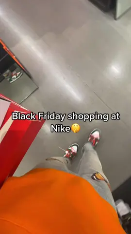What did you guys get on black friday ? #fyp #nike #dunks #jordans #viral #sneakers #sneakerhead #offwhite 