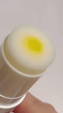 85% of moisturizing serum & 15% of whitening serum -> 2-in-1 serum stick from d’Alba 🤍💛🤍 #fyp #pov #skincare #serumbalm #tiktokmademebuyit 