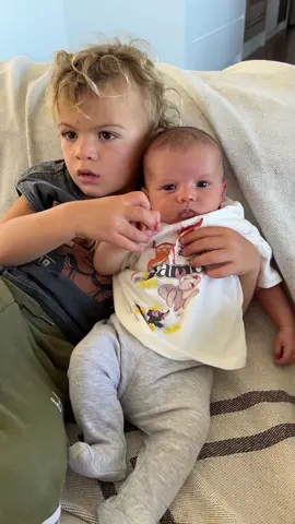 sibling love 🫶🏽🫶🏽🫶🏽🫶🏽🫶🏽 bambi is gonna grow up so tough 😅