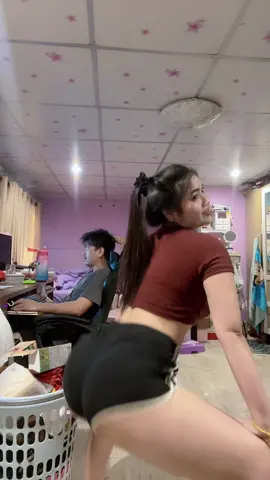 เต้นไม่ว่า แต่ถ้าถ่ายรูปเซ็กซี่โดนว่า #เกดงง 🤣