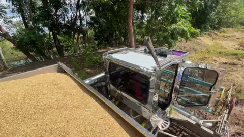 #ทีมงานทรัพย์มาลี #นาปี🌾✌️ #งานจะหมดเเล้ว 🌾#ขอใจหน่อยค้าบบ😍 #ทีเด็ดนครสวรรค์ 