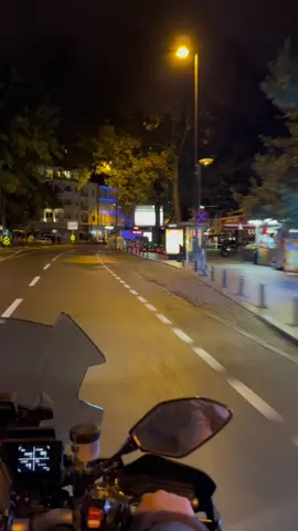 🖤🥀 #istanbul #motorsiklet #beşiktaş #bebek #keşfet #keşfett #keşfetteyizzz 