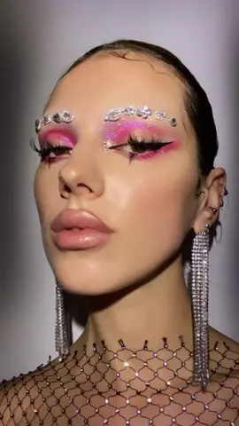 wild brows wild eyes using the new wild star makeup collection from @isamayabeauty #beauty #makeup AD