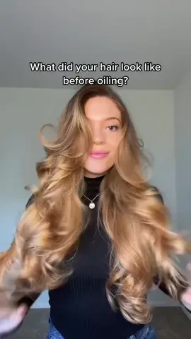 Quite literally transformed my hair #hairoil #hairoiling #hairtok #frizzyhairtips #frizzyhair #dryhair #dryscalp #hair #hairbeforeandafter #hairtransformation #healthyhair #scalpcare #scalphealth #splitends 