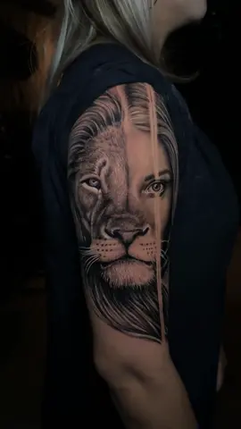 Signo de leão representado em tatuagem.