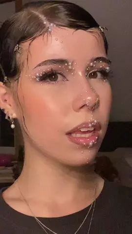 Everyone says I look like pearl and should recreate her makeup, here’s a literal take on that statement. 