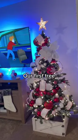 #christmas #christmastree #christmastreedecorating #christmascountdown 