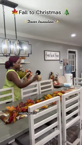 Watch me take my fall decor down & how I store them. #decorstorage #holidaystorage #falltochristmastransition 