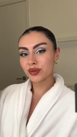 Cool tone makeup tutorial 🤍 #cooltone #cooltonemakeup #cooltonedmakeup #alexademiemakeup 