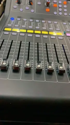 #mixer #soundsystem #horeg #midas 