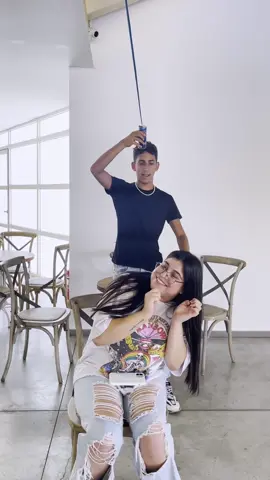 אנחנו נגיד היינו תולשים את ה-XL ושותים אותו פשוט 😂