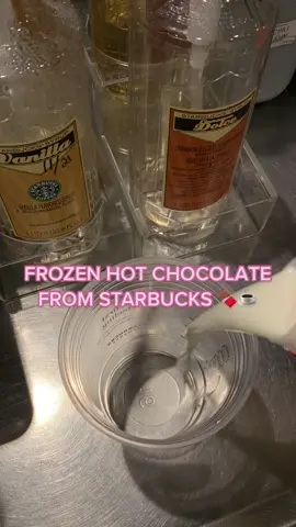 Frozen Hot Chocolate!! #starbucks #barista #fyp #christmas #christmasdrinks #holidays #holidaydrinks #hotchocolate #hotcocoa #frappuccino #frozenhotchocolate #starbuckspartner #starbucksbarista #musttry #musthav #mustget 