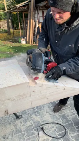 #mafell #mafellfan #mafellde #mafellnfu #mafellnfu50 #woodwoodwood_chuck #abbund #zimmerei #carpenter #carpentry #carpentery #woodworkersoftiktok #carpenters #mafellthebest #selfmade #DIY #fyp #fypシ #satisfying