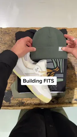 Building FITS ✌🏼 #CarharttWip #Foryoupage #Fyp #Viral 