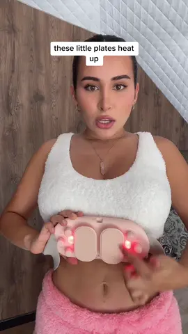 This period cramps belt has been such a saver during my period!! Amd no more burning myself with a hot water bottle😅🥰 #periodcramps #periodcramphacks #periodproblems #periodtips #periodtok #periodcrampsbelt #ovira #crampsreliever #crampsbelike #crampsrelief #colicosmestruales #rosymi #rosymibelt 