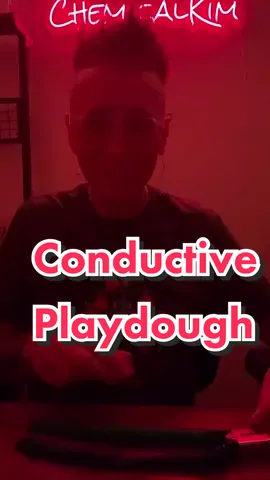 I used #PlayDough to light my #HolidayLights #HolidayScience #ScienceAtHome #ScienceTok #ScienceAtHome 