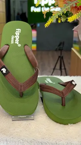 Halo, Fipper lovers! Yuk buruan check out langsung #fipper classic warna terbaru ya sebelum kehabisa 😍