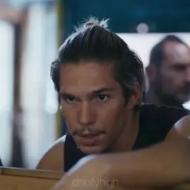 on my knees🧎‍♀️ #francoiscivil #bacnord #cinemafrancais #acteurfrançais #gilleslellouche #canalplus #cinema #acteur #acting #bacnorddemarseille #marseille #frenchactor #france #pourtoi