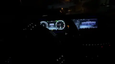 S500 #mercedes #s500 #coupe #cars #benzmercedes #v8 #nightdrive 