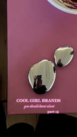 The coolest makeup packaging ever!! @Fluff ✨💗 #coolgirlbrands #coolgirlmakeup #grwm #coolgirlaesthetic #coolgirlseries #greenscreen 