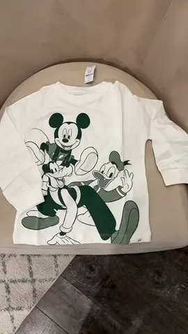 Thanks for having cute Disney stuff @gap #kidsclothes #disney #sahm #momcontentcreator #momcontent #fyp 