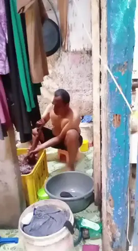 di hukum istri karna   mancing mulu
