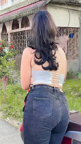Mention your friend guys 🤣👍☝️@Kaya paudyal @Kabita Paudyal @K@y@‘s_f@shion💃 #blopper #foryou 