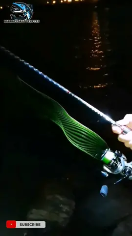 Senar kalo dilihat pada malam hari, so beautiful. #mancingmania #fyp #bestfishing #Fishing #mancing #mancinghobiku #fypシ #mancingikan #fishingtiktoks 