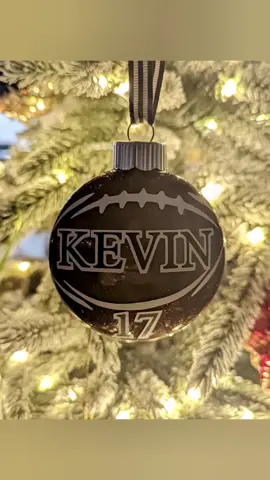 Let's make a football themed ornament for that special guy in your life! #DIY #diyornaments #footballornament #personalizedgifts #football #cricut #cricutprojects #doityourself 