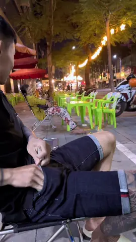 Bà mệt rồi , mong khi sau giắc ngủ bà lại có chút niềm vui... #tonghahuy #caolanhdongthap #vincomcaolanh 