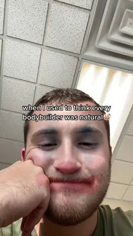 how nieve and uneducated i was. idk how i thought omplypia level physiques were obtainable natural. also no hate towards users. It is all a personal choice. #fyp #GymTok
