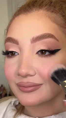 the most “FAMOUS” blush on tiktok #makeup #makeupartist #makeuptutorial #makeuphacks #blushtrend #blush 