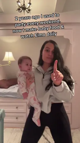 Who would have thought this would be my life 2 years ago 🤣 #iwouldntchangeathing #ilovemylife #daughter #sahm #mom #MomsofTikTok #momtok #lovelife #happy #baby #momanddaughter #goals #funny #momlife #babygirl #mommy #fyp #featureme #drake #21 #richflex 