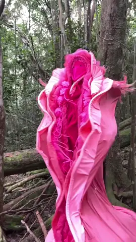 Its a Strange World -green, gray and blue and here is me,Sea Enemy name Valentina. Nice to meet you 🌹 #performanceart #costumedesign #seacreature #avantgardner #avantgarde #sculpturalart #fabricsculpture 