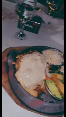 Dinner with that view 🥵♥️ Kolachi restaurant Do Dariya Karachi 10/10🔥 #karachi #follow #foryou #viral #trending #food #pakistan #quotes #support #Foodie #asim #illu #blogger 