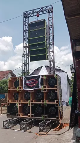 versi gantungan  #soundkonten #clarity #djtopeng #r2project #CantikGakAdaBatasan #xr18behringer #planarmania #planar #jombangtiktok #soundbalapindonesia 