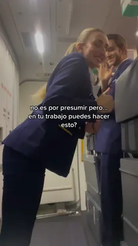 Michael Jackson con la participación especial de Juanitooo #cabincrew #cabincrewlife #tripulantedecabina 
