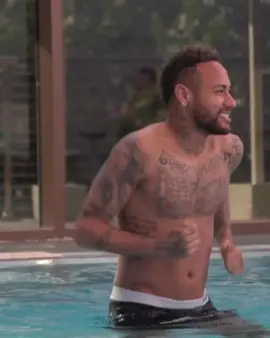 OLHA ELE AÍ! Neymar treinando na piscina pra voltar logo da lesão! #SportsNews #canalwamo #copadomundo #seleçãobrasileira #torcidatiktok #neymar 