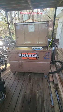 my version of a fancy souped-up job box 😁😁 BTW, it's for sale. #remysrides #jobbox #knaack 