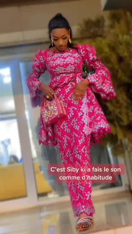 Mon brodé et bijou viens de chez FifiShop🛍