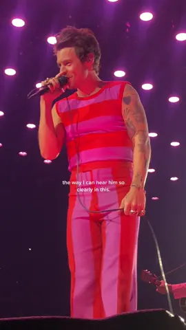 I will never get over his voice at this show. i dont know why this show stood out but listen to this and you will understand. ALSO BODYSUIT. #harrystyles #harrystylesvids #hslotmsg #littlefreak #hslot #loveontour #hslot22 