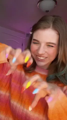 Replying to @l3sb0_fr3ak this kitty’s got CLAWS #oj #videodiary #wednesday #enidsinclair