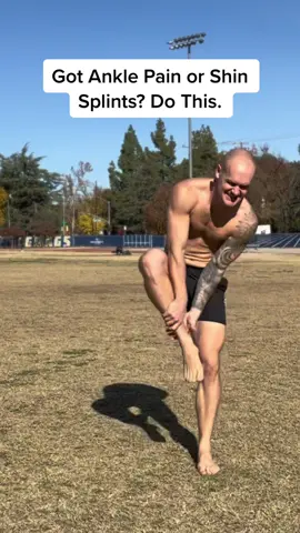 This is the 🔑 to your locked up ankles.  Everyone talks about torn ligaments and impinged bones, but It’s all about fascia.  You see, fascia wraps around everything in your body.  When it’s healthy it creates a pliable endoskeleton that is springy and supportive.  When it’s unhealthy, it’s shrink wrap that keeps your body locked down and stiff.  Then your ankles get stuck and cranky.  This manual work is perfect to fix that.   (I learned much of this from @humangarage  so make sure to check them out!)  Spending a few minutes here to restore healthy fascia can make the difference between nagging pain and bouncing back for the next run or walk.  This is just part of my Ready To Run program that’ll fix your feet and give you a strong foundation.  Give me a month and I’ll fix your ankles. Just DM “ANKLES” to @thebarefootsprinter and we’ll get you back on your feet. - - - - - #feet #foot #Running #footpain #run #runner #athlete #runningform #ankles #ankle #runner #jump #anklepain #anklesprain #shinsplints #fascia #tightcalves #barefoot #toes 