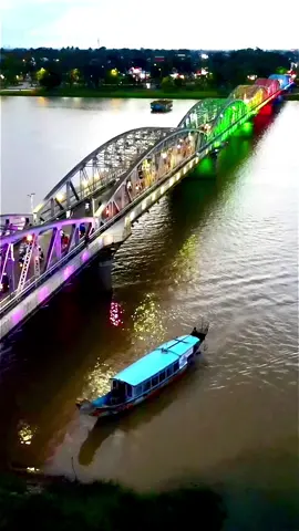 Huế thương ☘️                                                         #Vietnam #Hue #Songhuong #Longlifetus 