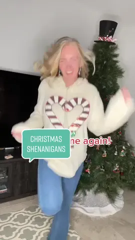 Let the #Christmas #shenanigans commence! 😊☺️