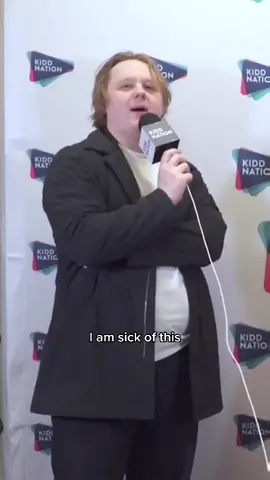 BEAUTIFUL COUPLES I AM ONLY JOKING PLS KEEP USING THIS SONG AND PLS CONSUMMATE UR RELATIONSHIPS EVEN AGAINST UR BOWELS BEST WISHES X #handsomecelebrity #lewiscapaldi #kingoftiktok #pointless 