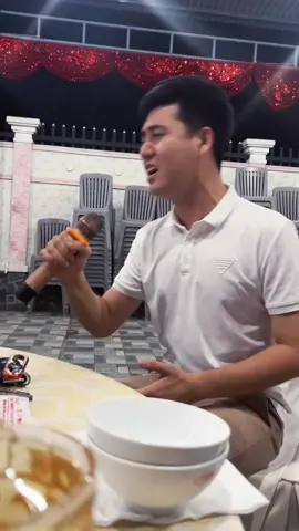 Càng lớn càng buồn #vietfilm #ctmedia #danhtuấntrung #nhacchedanhtuantrung #danhtuấntrung #danhtuantrung #nhacche 